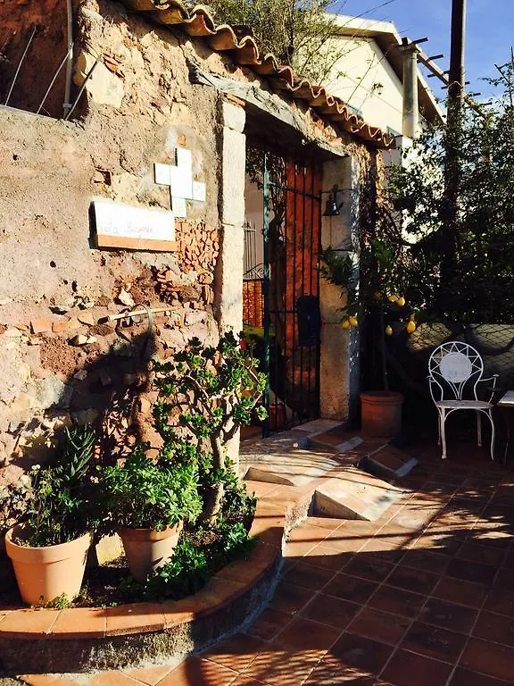 ベッド・アンド・ブレックファスト B&B La Bergerie タオルミーナ